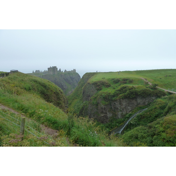 Picture United Kingdom Scotland Dunottar Castle 2011-07 13 - Center Dunottar Castle