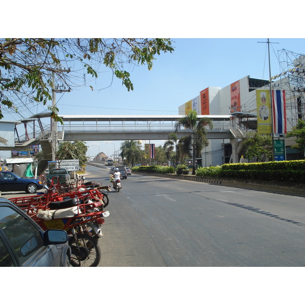 Picture Thailand Phitsanulok Mittraparp Road 2008-01 52 - History Mittraparp Road