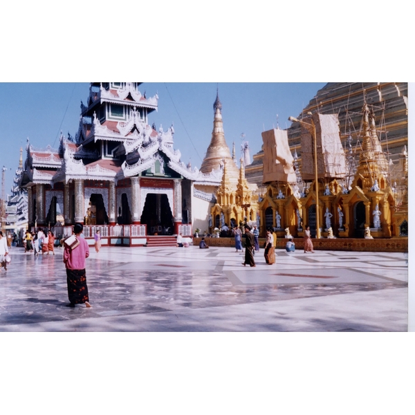 Picture Myanmar Yangon 1998-01 0 - Recreation Yangon