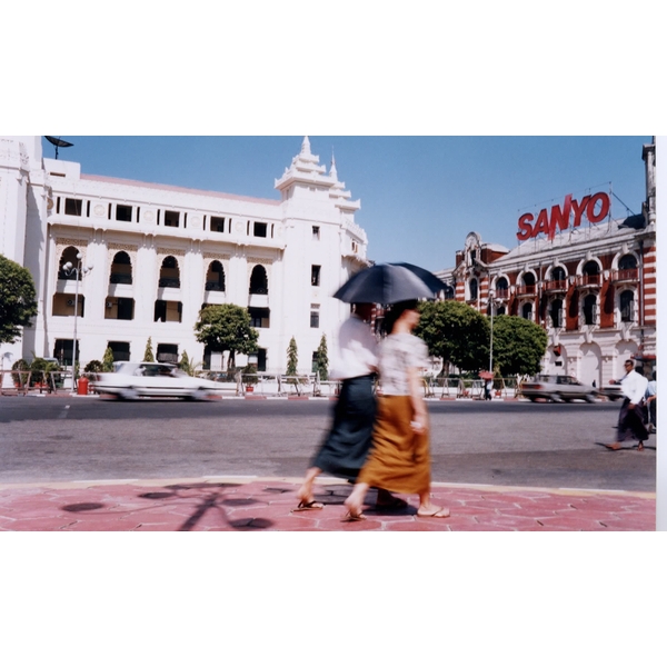 Picture Myanmar Yangon 1998-01 3 - Tours Yangon