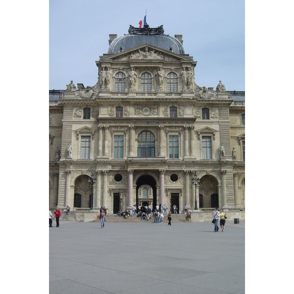 Picture France Paris Louvre 2007-05 64 - Around Louvre