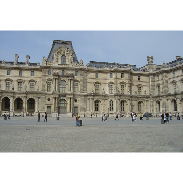 Picture France Paris Louvre 2007-05 108 - Center Louvre