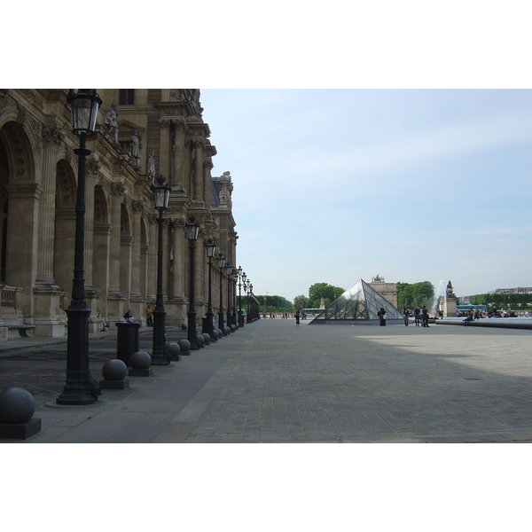 Picture France Paris Louvre 2007-05 113 - Center Louvre