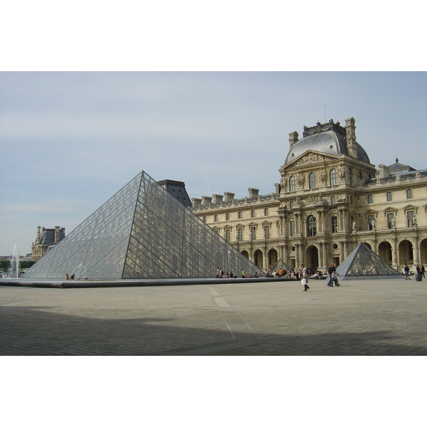 Picture France Paris Louvre 2007-05 100 - Around Louvre