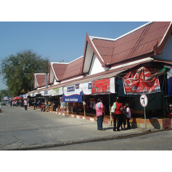 Picture Thailand Phitsanulok Wat Pra Sri Rattana Mahathat Vora Maha Vihar 2008-01 11 - Discovery Wat Pra Sri Rattana Mahathat Vora Maha Vihar