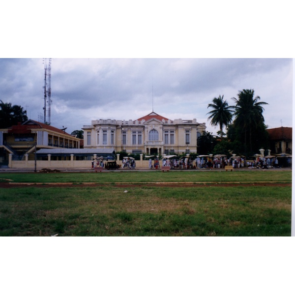 Picture Cambodia Phnom Pen 1996-06 24 - History Phnom Pen