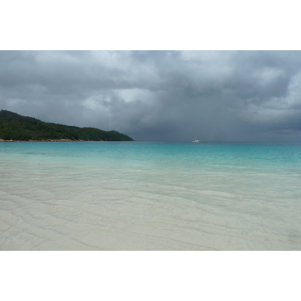 Picture Seychelles Anse Lazio 2011-10 15 - Center Anse Lazio