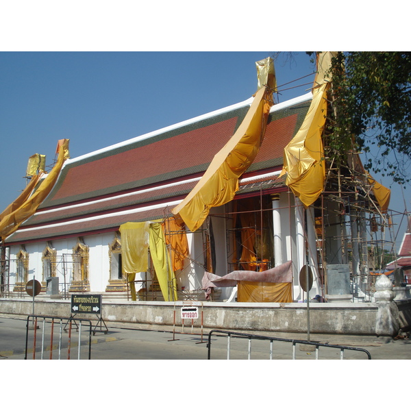 Picture Thailand Phitsanulok Wat Pra Sri Rattana Mahathat Vora Maha Vihar 2008-01 8 - Around Wat Pra Sri Rattana Mahathat Vora Maha Vihar