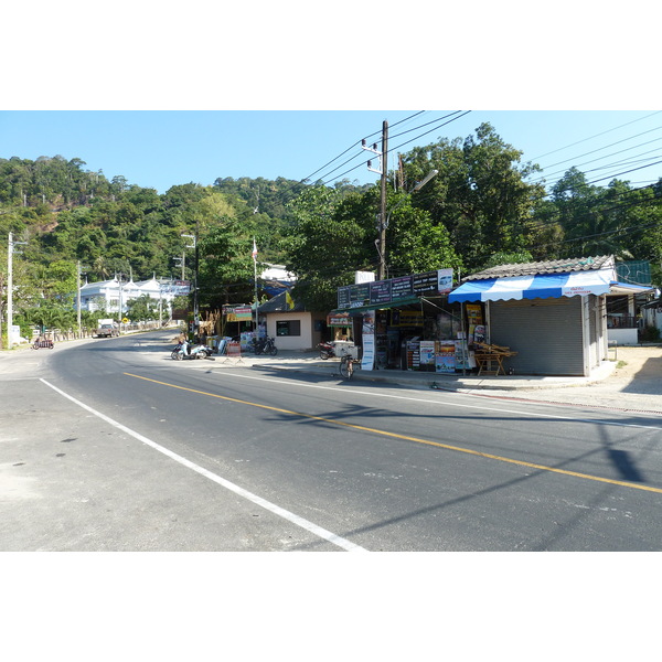 Picture Thailand Ko Chang Island road 2011-02 2 - Around Island road