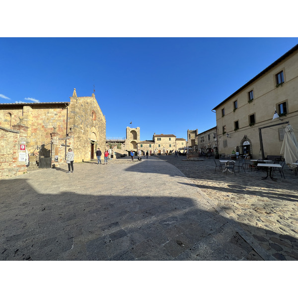 Picture Italy Monteriggioni 2021-09 0 - History Monteriggioni