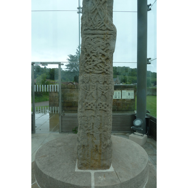 Picture United Kingdom Scotland Suenos Stone 2011-07 3 - Discovery Suenos Stone