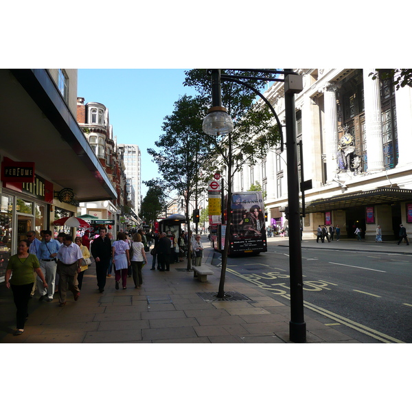 Picture United Kingdom London Oxford Street 2007-09 151 - History Oxford Street