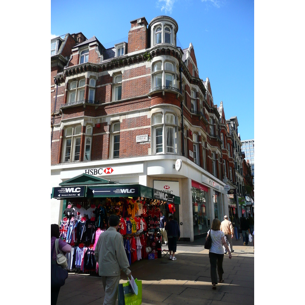 Picture United Kingdom London Oxford Street 2007-09 136 - Tour Oxford Street