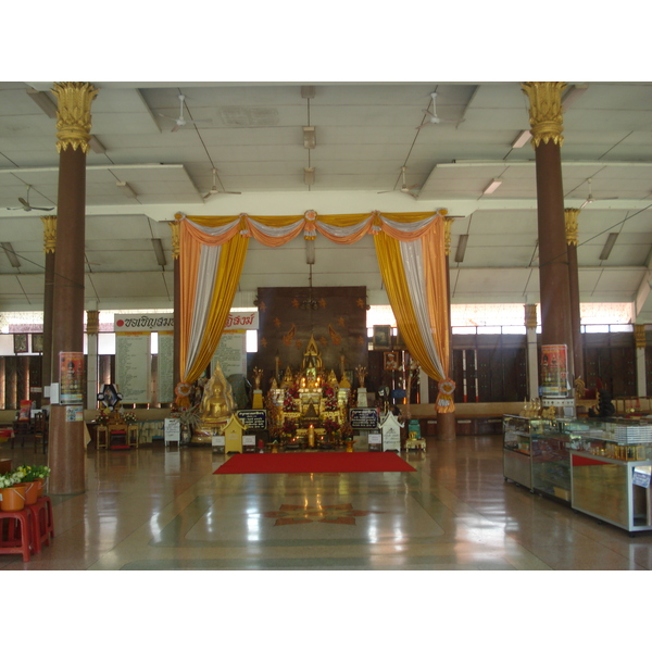 Picture Thailand Phitsanulok Wat Ratcha Bhurana 2008-01 28 - Recreation Wat Ratcha Bhurana