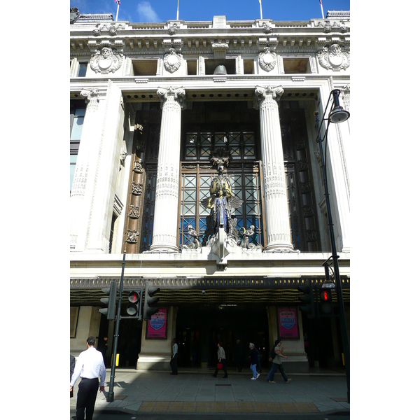 Picture United Kingdom London Oxford Street 2007-09 105 - Tours Oxford Street