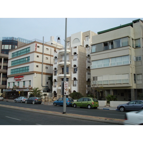 Picture Israel Tel Aviv Tel Aviv Sea Shore 2006-12 214 - Center Tel Aviv Sea Shore