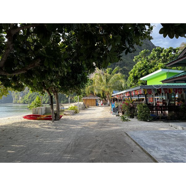 Picture Thailand Ko Phi Phi Don 2021-12 181 - Discovery Ko Phi Phi Don