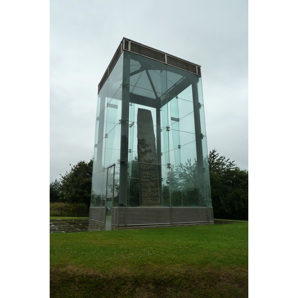 Picture United Kingdom Scotland Suenos Stone 2011-07 1 - Around Suenos Stone