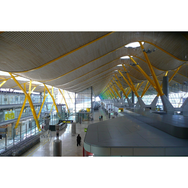 Picture Spain Madrid Barajas Airport 2007-09 86 - Center Barajas Airport