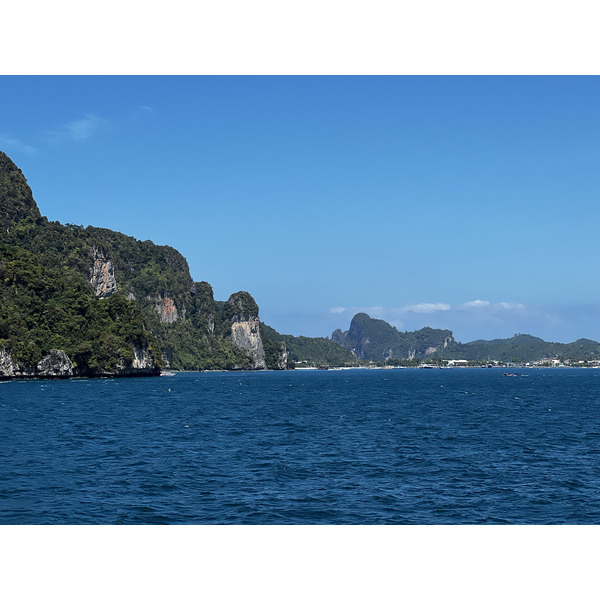 Picture Thailand Phuket to Ko Phi Phi Ferry 2021-12 50 - Center Phuket to Ko Phi Phi Ferry