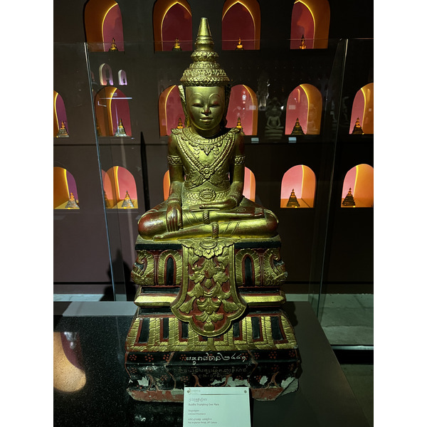 Picture Cambodia Siem Reap Angkor National Museum 2023-01 3 - Tours Angkor National Museum