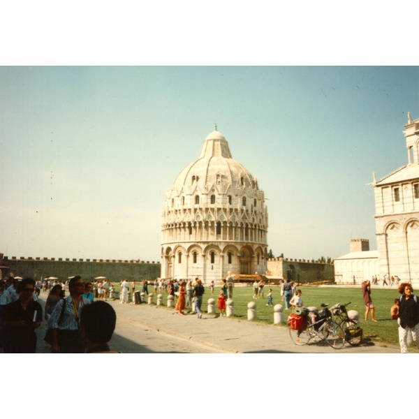 Picture Italy Pisa 1989-09 5 - Discovery Pisa