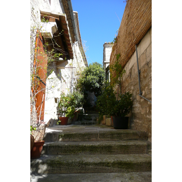 Picture France Baux de Provence Baux de Provence Village 2008-04 25 - Tour Baux de Provence Village