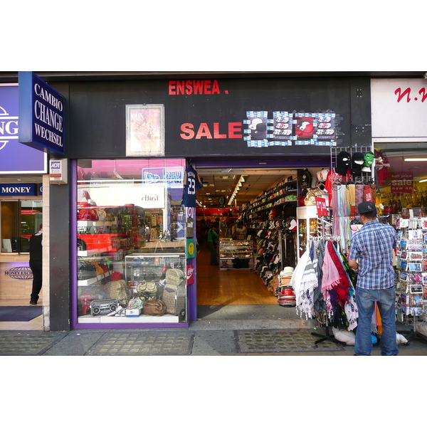 Picture United Kingdom London Oxford Street 2007-09 55 - Center Oxford Street