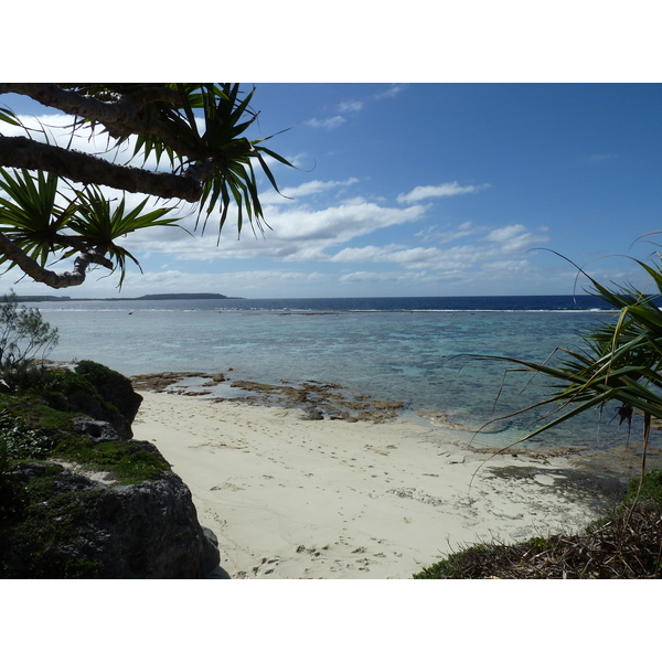 Picture New Caledonia Lifou Mu 2010-05 12 - Tours Mu