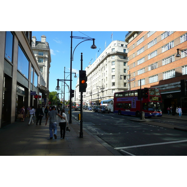 Picture United Kingdom London Oxford Street 2007-09 128 - Journey Oxford Street