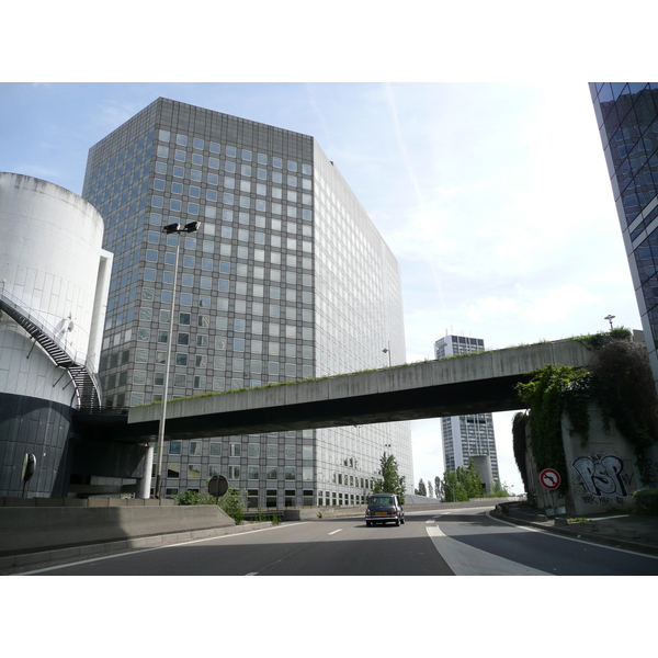 Picture France Paris La Defense 2007-05 151 - Recreation La Defense