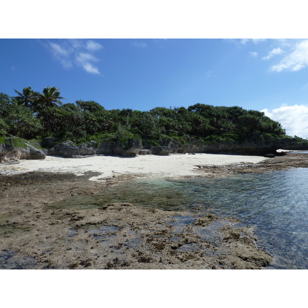 Picture New Caledonia Lifou Mu 2010-05 37 - Center Mu