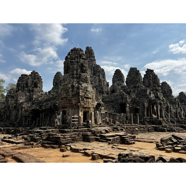 Picture Cambodia Siem Reap Bayon 2023-01 130 - Journey Bayon