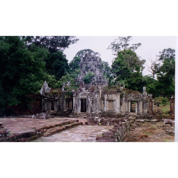 Picture Cambodia Angkor 1996-06 19 - Center Angkor