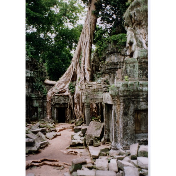 Picture Cambodia Angkor 1996-06 27 - Center Angkor