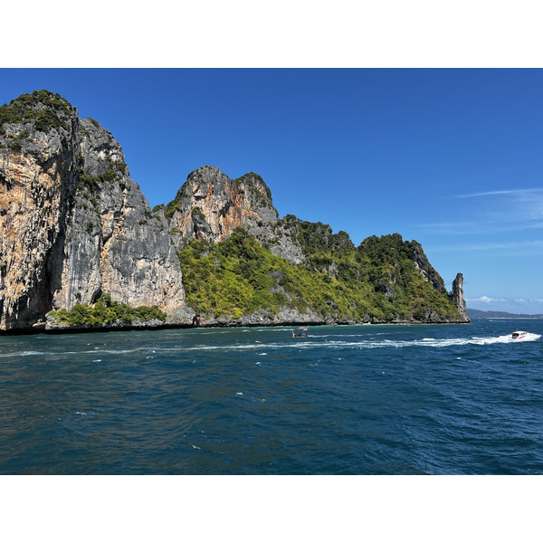 Picture Thailand Phuket to Ko Phi Phi Ferry 2021-12 64 - Journey Phuket to Ko Phi Phi Ferry