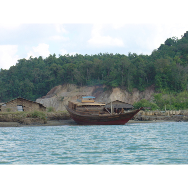 Picture Myanmar Myeik (Mergui) 2005-01 96 - Discovery Myeik (Mergui)