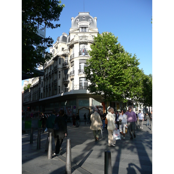 Picture France Paris Champs Elysees 2007-04 5 - Discovery Champs Elysees