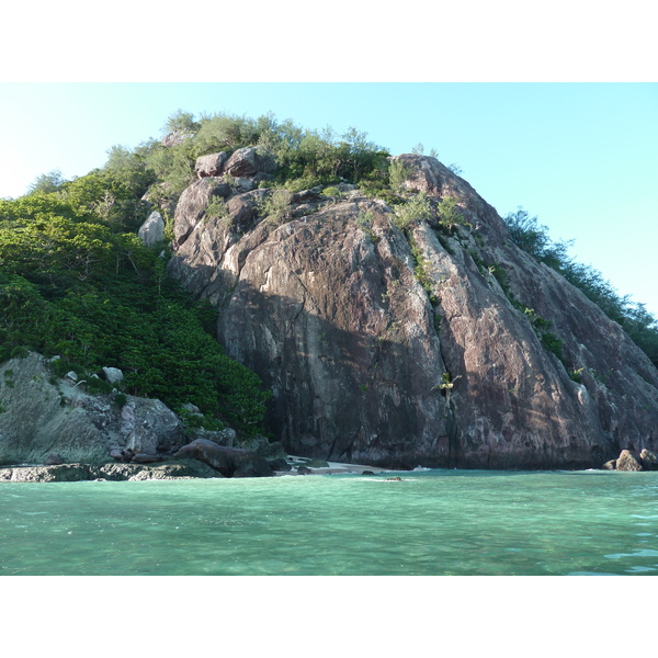 Picture Fiji Castaway Island 2010-05 34 - Around Castaway Island