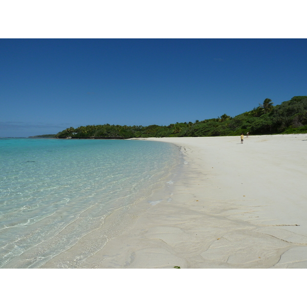 Picture New Caledonia Lifou Mu 2010-05 46 - Discovery Mu