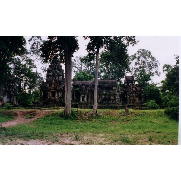 Picture Cambodia Angkor 1996-06 43 - Tour Angkor