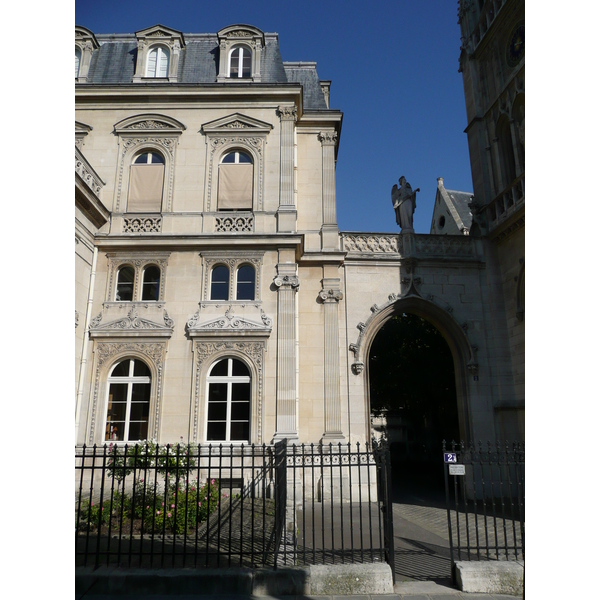 Picture France Paris Place du Louvre 2007-08 11 - History Place du Louvre