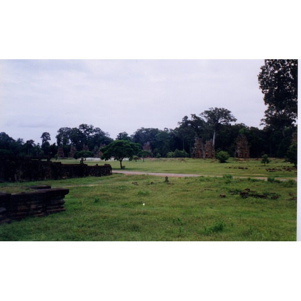 Picture Cambodia Angkor 1996-06 55 - Tours Angkor