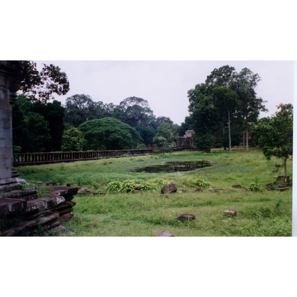 Picture Cambodia Angkor 1996-06 52 - History Angkor