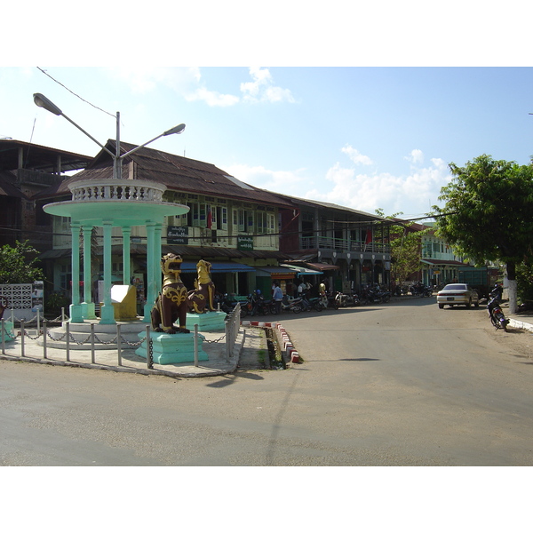 Picture Myanmar Myeik (Mergui) 2005-01 13 - History Myeik (Mergui)