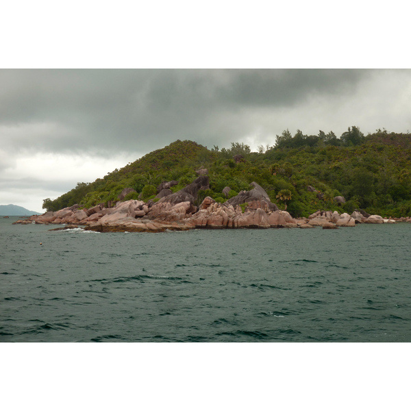 Picture Seychelles Anse Lazio 2011-10 16 - Tour Anse Lazio