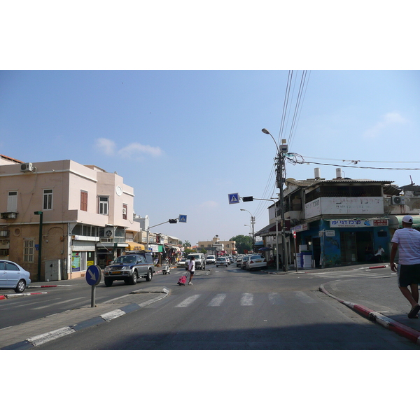 Picture Israel Tel Aviv Yefet Street 2007-06 1 - Tours Yefet Street