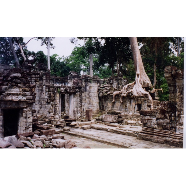 Picture Cambodia Angkor 1996-06 58 - Tours Angkor