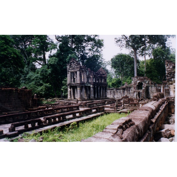 Picture Cambodia Angkor 1996-06 74 - Tour Angkor