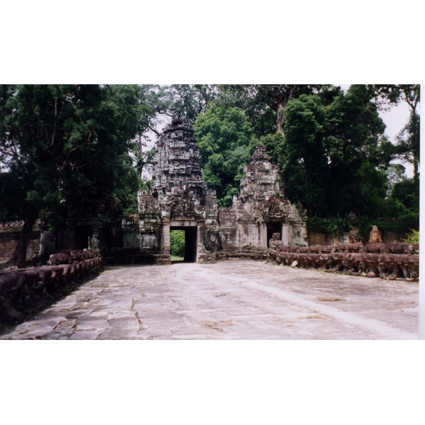 Picture Cambodia Angkor 1996-06 70 - Around Angkor